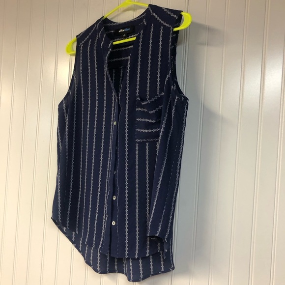 Alice Blue Navy and White Striped Sleeveless Button Front Blouse Large - Picture 2 of 4